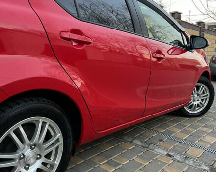 Червоний Тойота Aqua, об'ємом двигуна 1.5 л та пробігом 61 тис. км за 13300 $, фото 37 на Automoto.ua