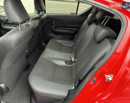 Красный Тойота Aqua, объемом двигателя 1.5 л и пробегом 79 тыс. км за 13700 $, фото 27 на Automoto.ua