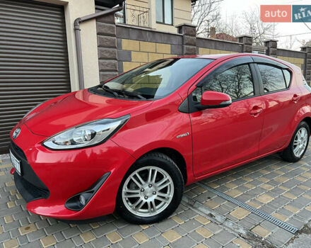 Червоний Тойота Aqua, об'ємом двигуна 1.5 л та пробігом 61 тис. км за 13300 $, фото 48 на Automoto.ua