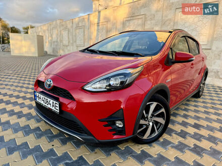 Тойота Aqua 2017 в Одессе на Automoto.ua Красный Тойота Aqua, объемом двигателя 1.5 л и пробегом 80 тыс. км за 13600 $, фото 1 на Automoto.ua