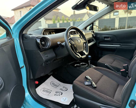 Тойота Aqua, объемом двигателя 1.5 л и пробегом 79 тыс. км за 12800 $, фото 30 на Automoto.ua