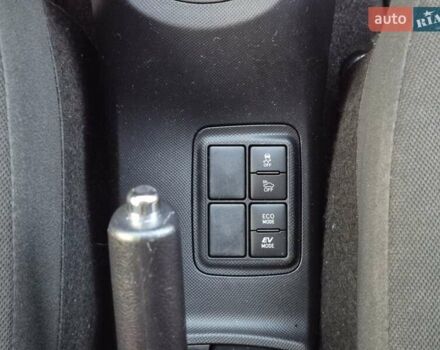 Тойота Aqua, об'ємом двигуна 1.5 л та пробігом 90 тис. км за 12799 $, фото 35 на Automoto.ua