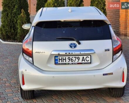 Тойота Aqua, об'ємом двигуна 1.5 л та пробігом 90 тис. км за 12799 $, фото 28 на Automoto.ua