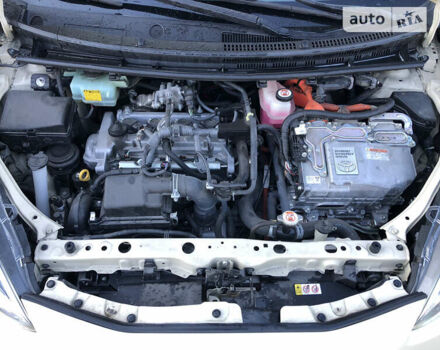 Тойота Aqua, объемом двигателя 1.5 л и пробегом 65 тыс. км за 14900 $, фото 38 на Automoto.ua