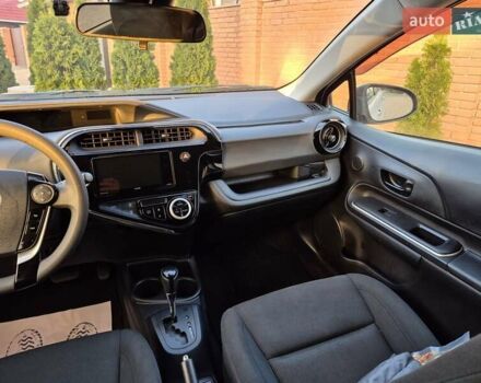 Тойота Aqua, об'ємом двигуна 1.5 л та пробігом 90 тис. км за 12799 $, фото 34 на Automoto.ua