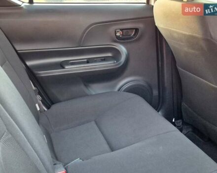 Тойота Aqua, об'ємом двигуна 1.5 л та пробігом 90 тис. км за 12799 $, фото 44 на Automoto.ua