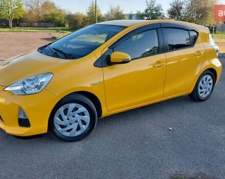 Жовтий Тойота Aqua, об'ємом двигуна 1.5 л та пробігом 107 тис. км за 9500 $, фото 1 на Automoto.ua