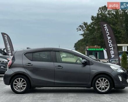 Серый Тойота Aqua, объемом двигателя 1.5 л и пробегом 94 тыс. км за 12500 $, фото 6 на Automoto.ua