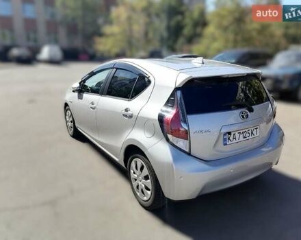 Серый Тойота Aqua, объемом двигателя 1.5 л и пробегом 87 тыс. км за 11300 $, фото 8 на Automoto.ua