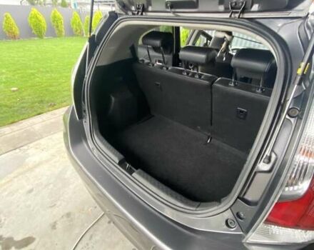 Серый Тойота Aqua, объемом двигателя 1.5 л и пробегом 107 тыс. км за 12100 $, фото 5 на Automoto.ua