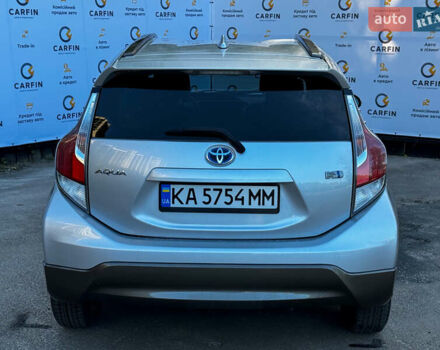Сірий Тойота Aqua, об'ємом двигуна 1.5 л та пробігом 57 тис. км за 11900 $, фото 9 на Automoto.ua