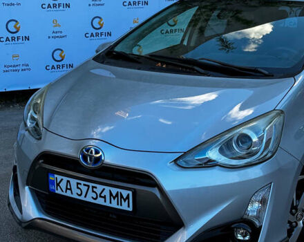 Сірий Тойота Aqua, об'ємом двигуна 1.5 л та пробігом 57 тис. км за 11900 $, фото 2 на Automoto.ua