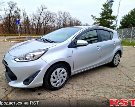 Серый Тойота Aqua, объемом двигателя 1.5 л и пробегом 88 тыс. км за 12500 $, фото 5 на Automoto.ua