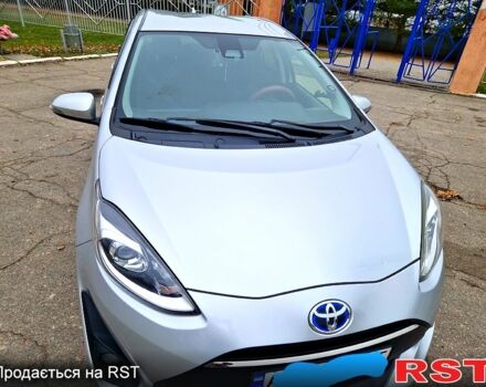 Серый Тойота Aqua, объемом двигателя 1.5 л и пробегом 88 тыс. км за 12500 $, фото 6 на Automoto.ua