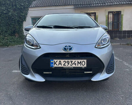 Серый Тойота Aqua, объемом двигателя 1.5 л и пробегом 88 тыс. км за 11400 $, фото 3 на Automoto.ua