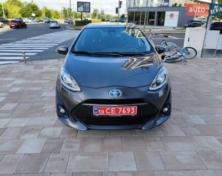 Сірий Тойота Aqua, об'ємом двигуна 1.5 л та пробігом 69 тис. км за 12700 $, фото 2 на Automoto.ua