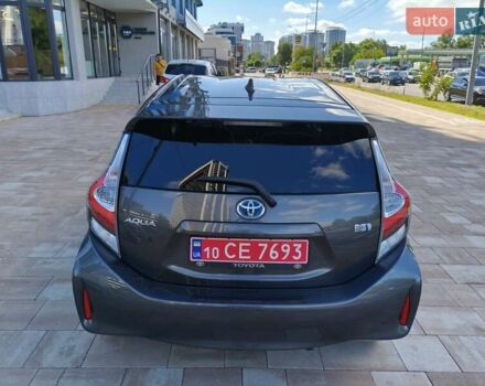 Сірий Тойота Aqua, об'ємом двигуна 1.5 л та пробігом 69 тис. км за 12700 $, фото 9 на Automoto.ua