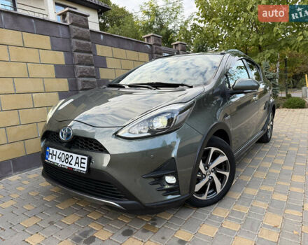 Серый Тойота Aqua, объемом двигателя 1.5 л и пробегом 57 тыс. км за 14900 $, фото 39 на Automoto.ua