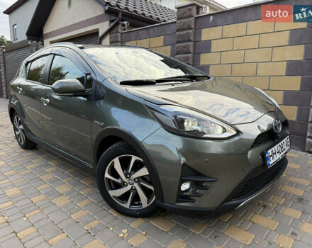 Серый Тойота Aqua, объемом двигателя 1.5 л и пробегом 57 тыс. км за 14900 $, фото 40 на Automoto.ua