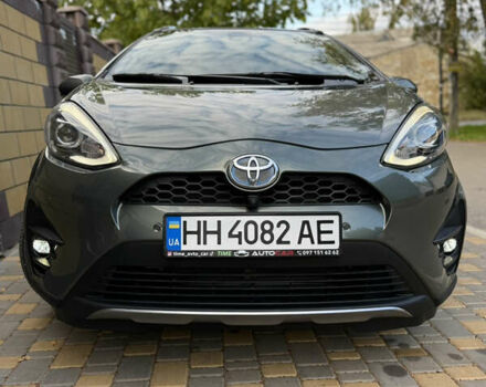 Серый Тойота Aqua, объемом двигателя 1.5 л и пробегом 57 тыс. км за 14900 $, фото 4 на Automoto.ua