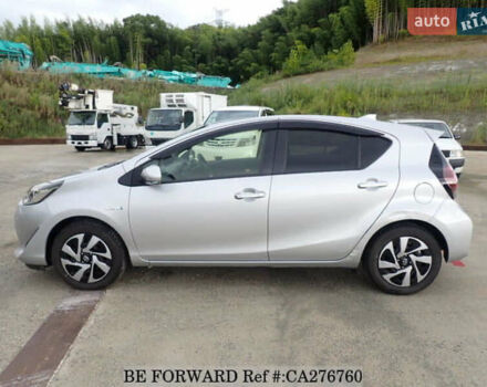 Серый Тойота Aqua, объемом двигателя 1.5 л и пробегом 90 тыс. км за 11900 $, фото 7 на Automoto.ua