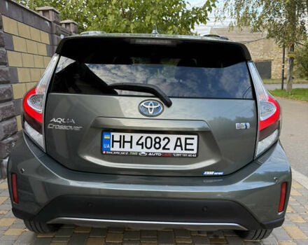 Серый Тойота Aqua, объемом двигателя 1.5 л и пробегом 57 тыс. км за 14900 $, фото 53 на Automoto.ua