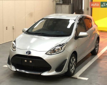 Серый Тойота Aqua, объемом двигателя 1.5 л и пробегом 90 тыс. км за 11900 $, фото 1 на Automoto.ua