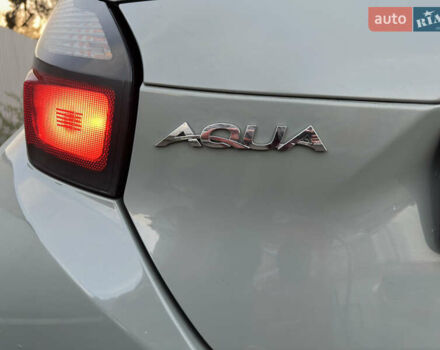 Серый Тойота Aqua, объемом двигателя 1.5 л и пробегом 58 тыс. км за 18900 $, фото 28 на Automoto.ua