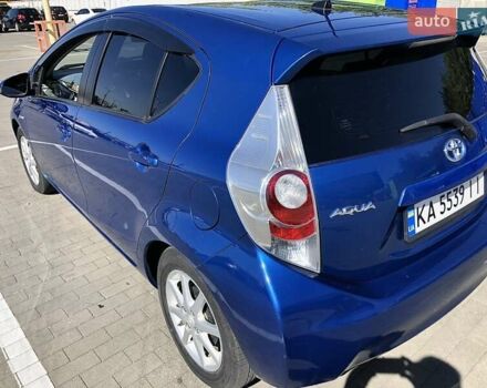 Синій Тойота Aqua, об'ємом двигуна 1.5 л та пробігом 82 тис. км за 8750 $, фото 10 на Automoto.ua