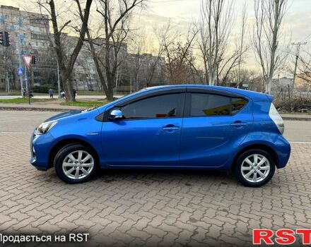 Синий Тойота Aqua, объемом двигателя 1.5 л и пробегом 125 тыс. км за 10350 $, фото 3 на Automoto.ua