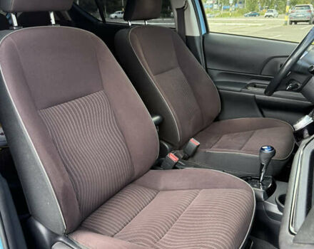 Синій Тойота Aqua, об'ємом двигуна 1.5 л та пробігом 83 тис. км за 11500 $, фото 18 на Automoto.ua