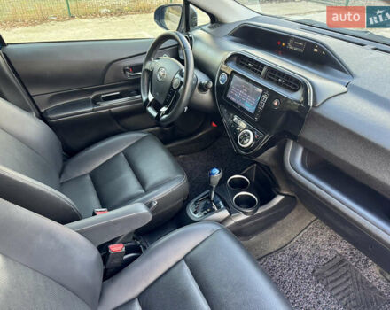 Синий Тойота Aqua, объемом двигателя 1.5 л и пробегом 76 тыс. км за 12800 $, фото 14 на Automoto.ua