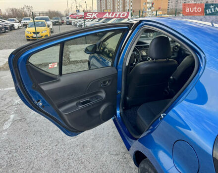 Синий Тойота Aqua, объемом двигателя 1.5 л и пробегом 76 тыс. км за 12800 $, фото 30 на Automoto.ua