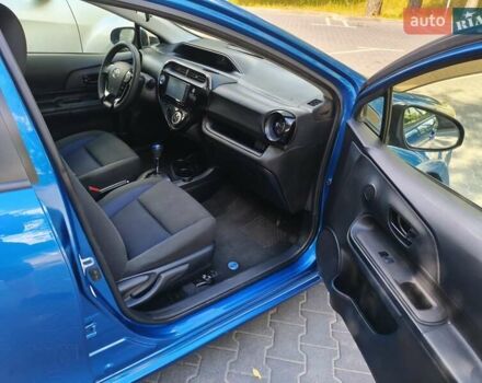 Синий Тойота Aqua, объемом двигателя 1.5 л и пробегом 70 тыс. км за 11900 $, фото 11 на Automoto.ua