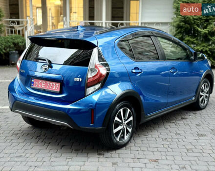 Синий Тойота Aqua, объемом двигателя 1.5 л и пробегом 52 тыс. км за 13500 $, фото 6 на Automoto.ua