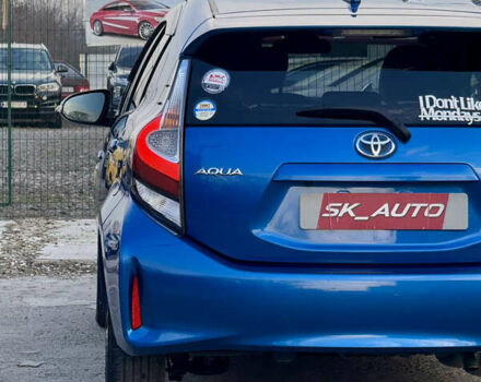 Синий Тойота Aqua, объемом двигателя 1.5 л и пробегом 76 тыс. км за 12800 $, фото 73 на Automoto.ua