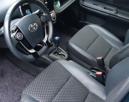 Синій Тойота Aqua, об'ємом двигуна 1.5 л та пробігом 63 тис. км за 14700 $, фото 11 на Automoto.ua