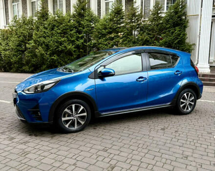 Синий Тойота Aqua, объемом двигателя 1.5 л и пробегом 52 тыс. км за 13500 $, фото 3 на Automoto.ua