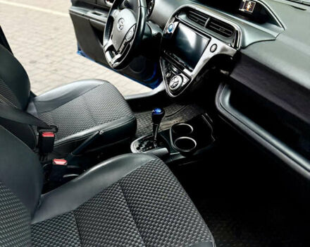 Синий Тойота Aqua, объемом двигателя 1.5 л и пробегом 52 тыс. км за 13500 $, фото 13 на Automoto.ua