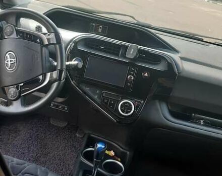 Синій Тойота Aqua, об'ємом двигуна 1.5 л та пробігом 63 тис. км за 14700 $, фото 8 на Automoto.ua