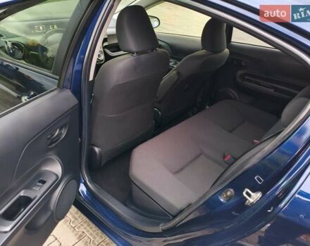 Синий Тойота Aqua, объемом двигателя 1.5 л и пробегом 77 тыс. км за 12500 $, фото 16 на Automoto.ua