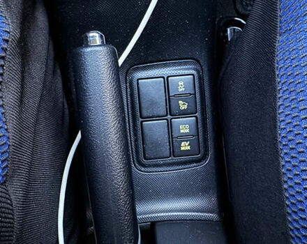 Синій Тойота Aqua, об'ємом двигуна 1.5 л та пробігом 83 тис. км за 11500 $, фото 10 на Automoto.ua