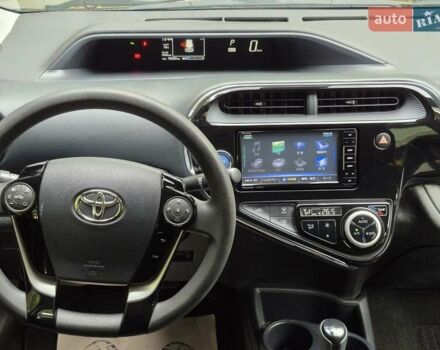 Синий Тойота Aqua, объемом двигателя 1.5 л и пробегом 76 тыс. км за 12799 $, фото 30 на Automoto.ua