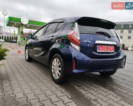 Синий Тойота Aqua, объемом двигателя 1.5 л и пробегом 77 тыс. км за 12500 $, фото 8 на Automoto.ua