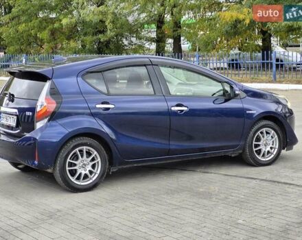 Синий Тойота Aqua, объемом двигателя 1.5 л и пробегом 76 тыс. км за 12799 $, фото 23 на Automoto.ua