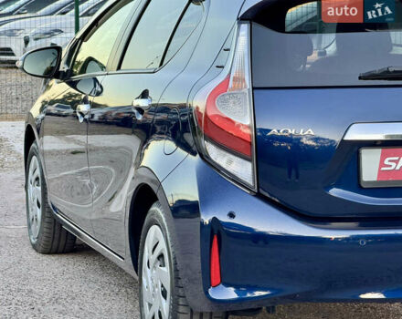 Синий Тойота Aqua, объемом двигателя 1.5 л и пробегом 81 тыс. км за 12000 $, фото 89 на Automoto.ua