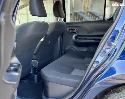 Синий Тойота Aqua, объемом двигателя 0 л и пробегом 53 тыс. км за 13700 $, фото 10 на Automoto.ua