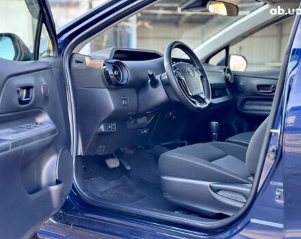 Синий Тойота Aqua, объемом двигателя 0 л и пробегом 53 тыс. км за 13700 $, фото 8 на Automoto.ua