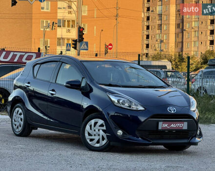 Синий Тойота Aqua, объемом двигателя 1.5 л и пробегом 81 тыс. км за 12000 $, фото 63 на Automoto.ua