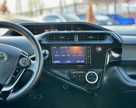 Синий Тойота Aqua, объемом двигателя 0 л и пробегом 53 тыс. км за 13700 $, фото 14 на Automoto.ua
